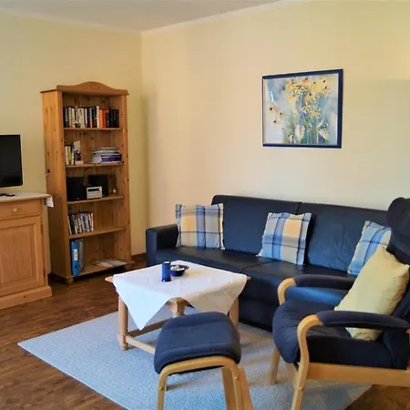 Διαμέρισμα Strandnahe Mit Balkon, Wlan-anschluss & Pkw-stellplatz