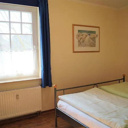 Strandnahe Mit Balkon, Wlan-anschluss & Pkw-stellplatz Holiday home *