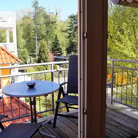 Strandnahe Mit Balkon, Wlan-anschluss & Pkw-stellplatz